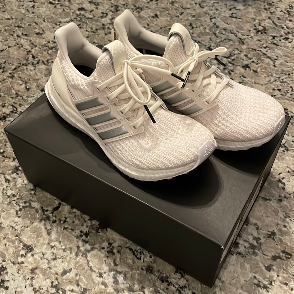Game Of Thrones x Wmns UltraBoost 4.0 'House Targaryen’
